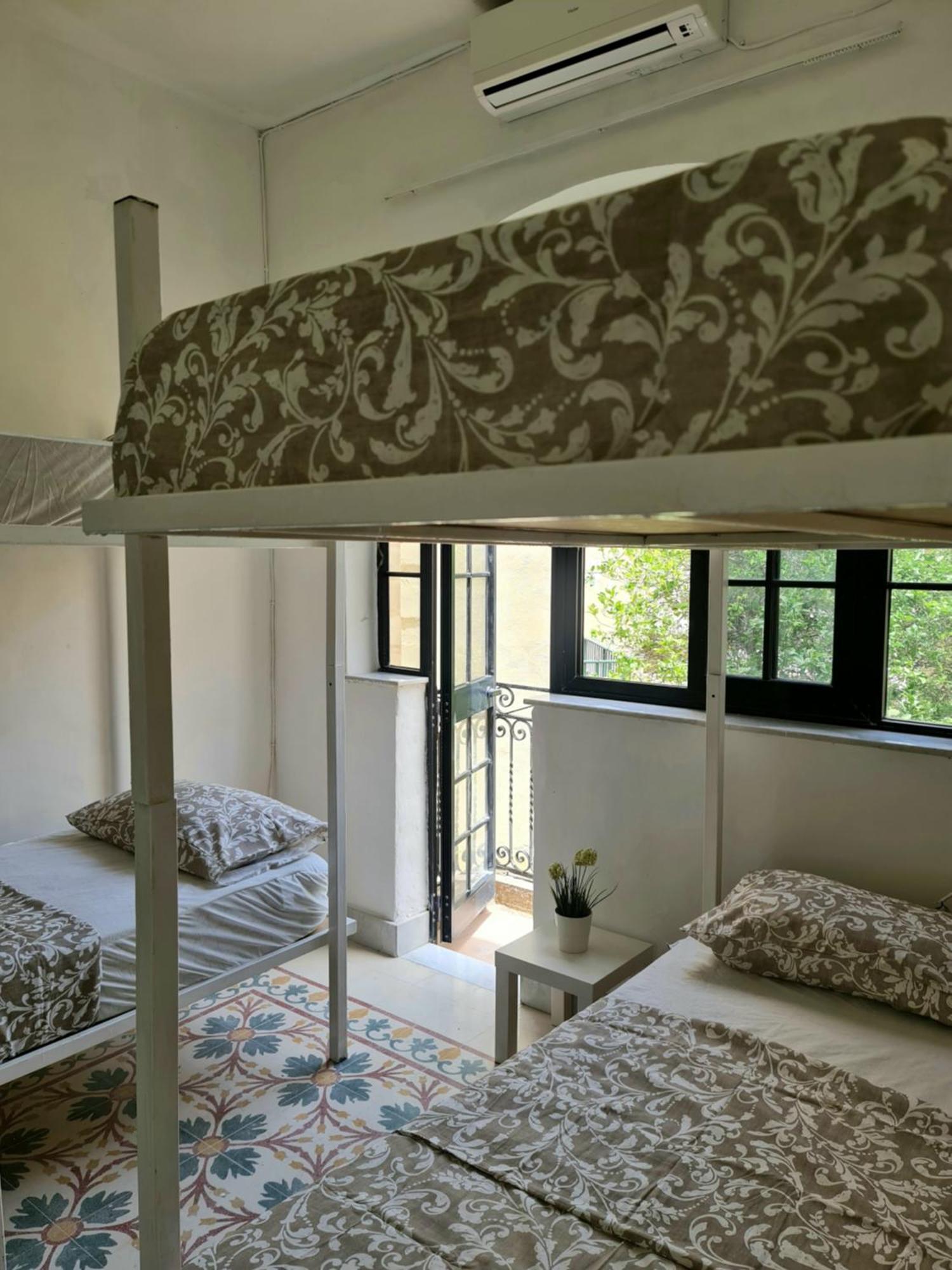 Hostel On Слима Экстерьер фото